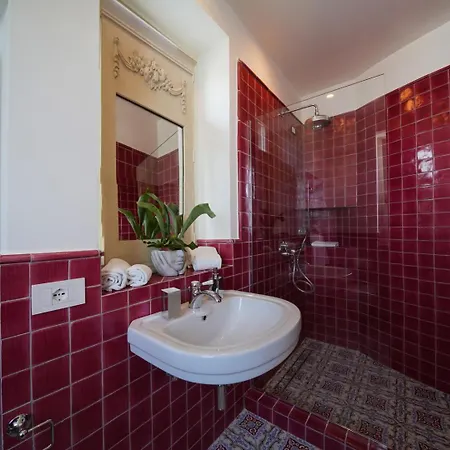 Rentals- Kalisa Villa Sorrent